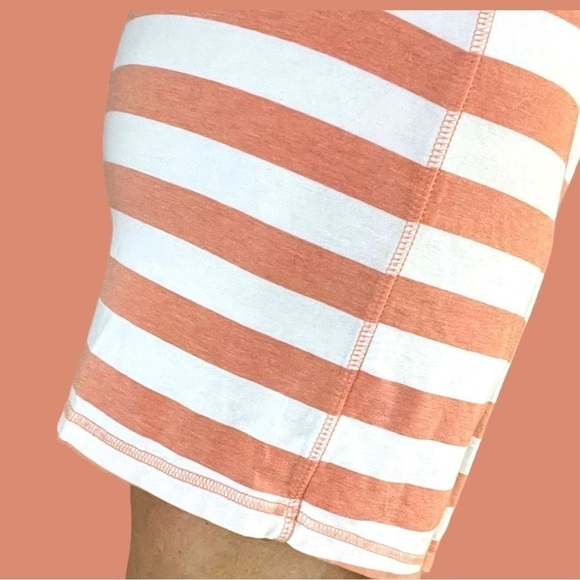 Athleta short skirt soft, cute and comfy - Picture 10 of 12